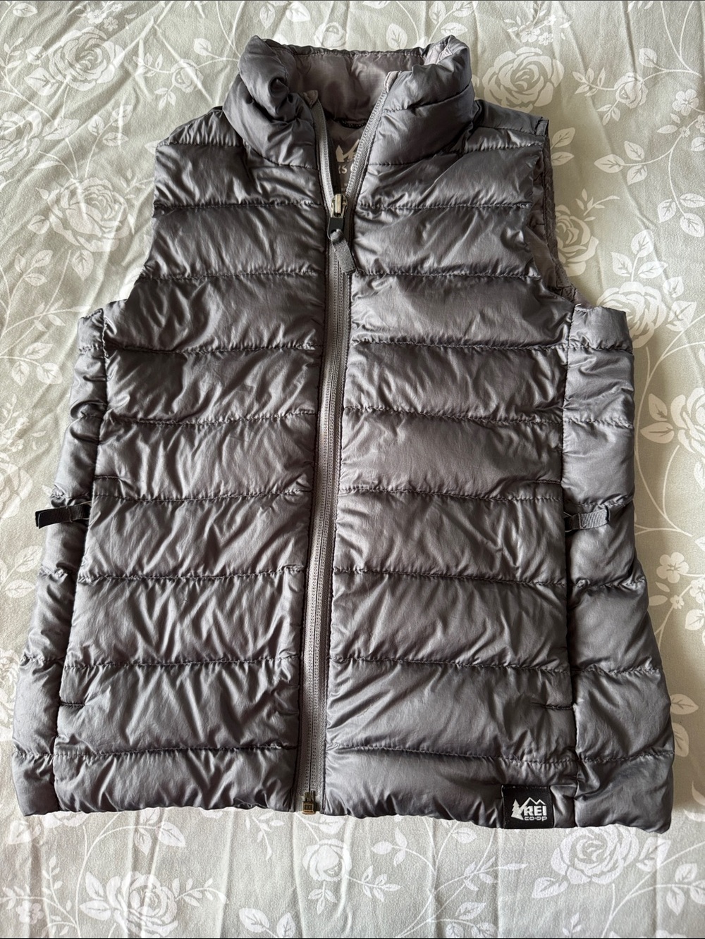 REI Kids Gray Quilted Puffer Vest